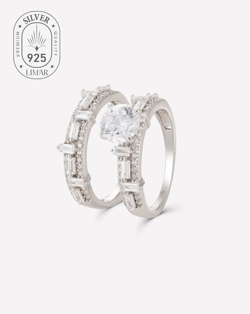 التوأمان الفضيان الصورة الرئيسية