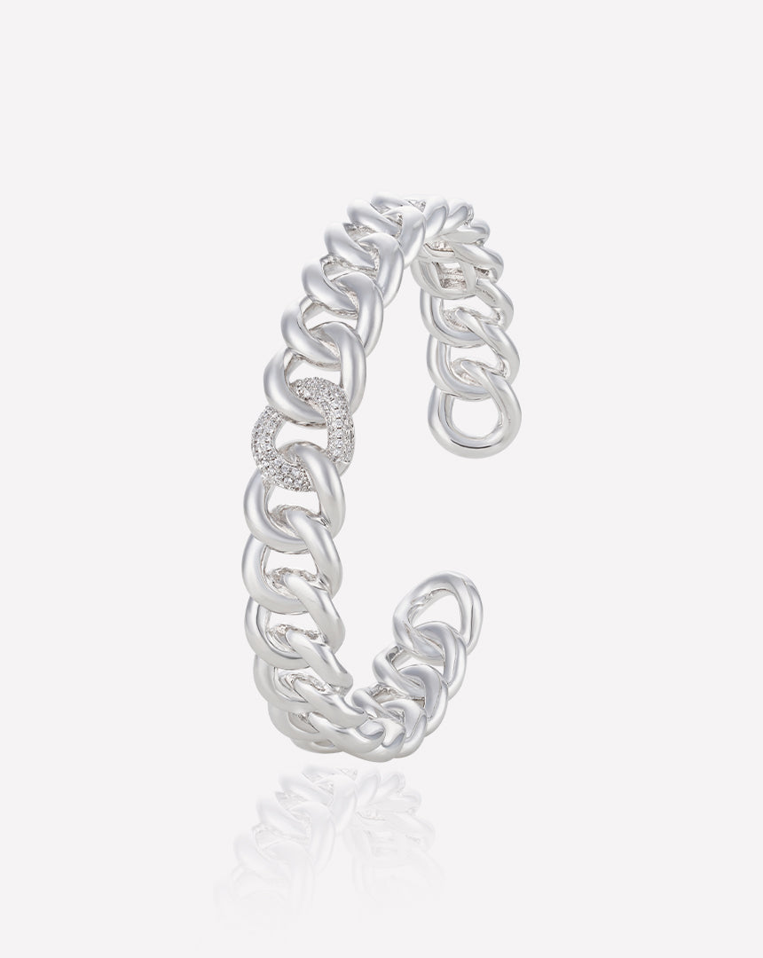 سوار مع خاتم صورة ثانوية