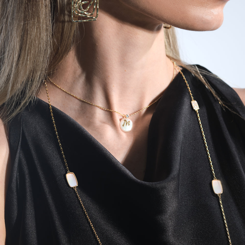 Perla letter Necklace Secondary image