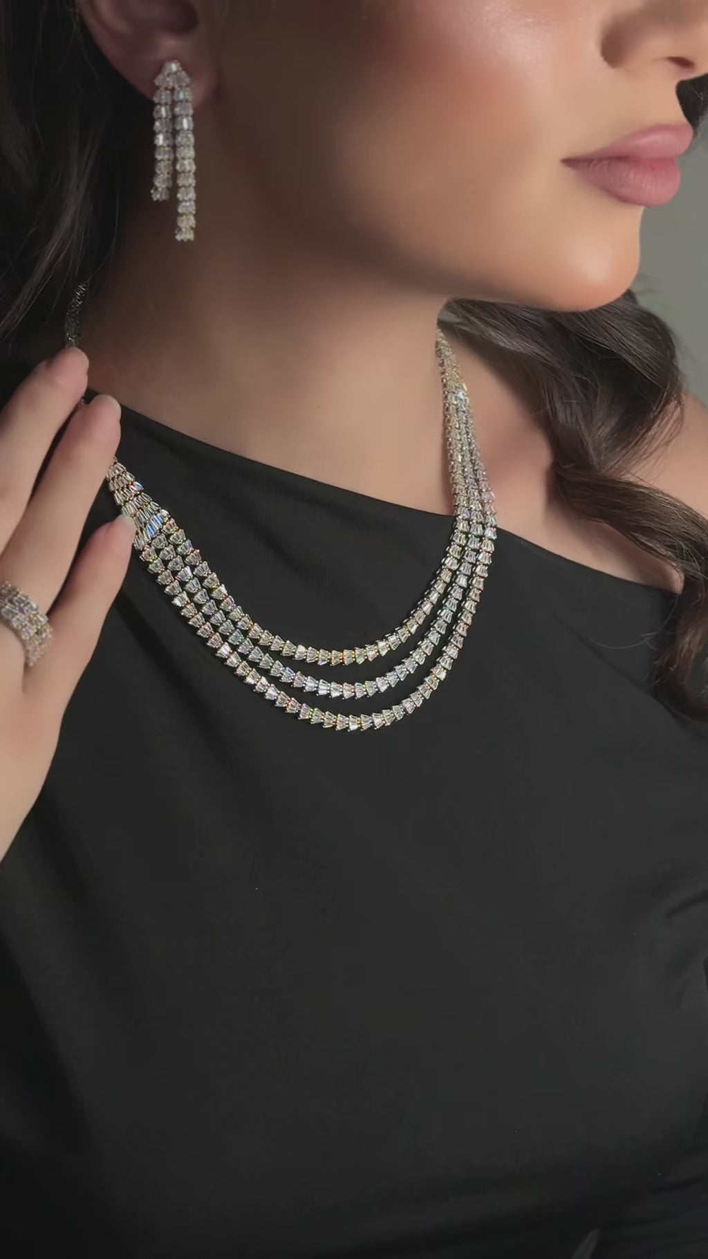 Sama Layered Set